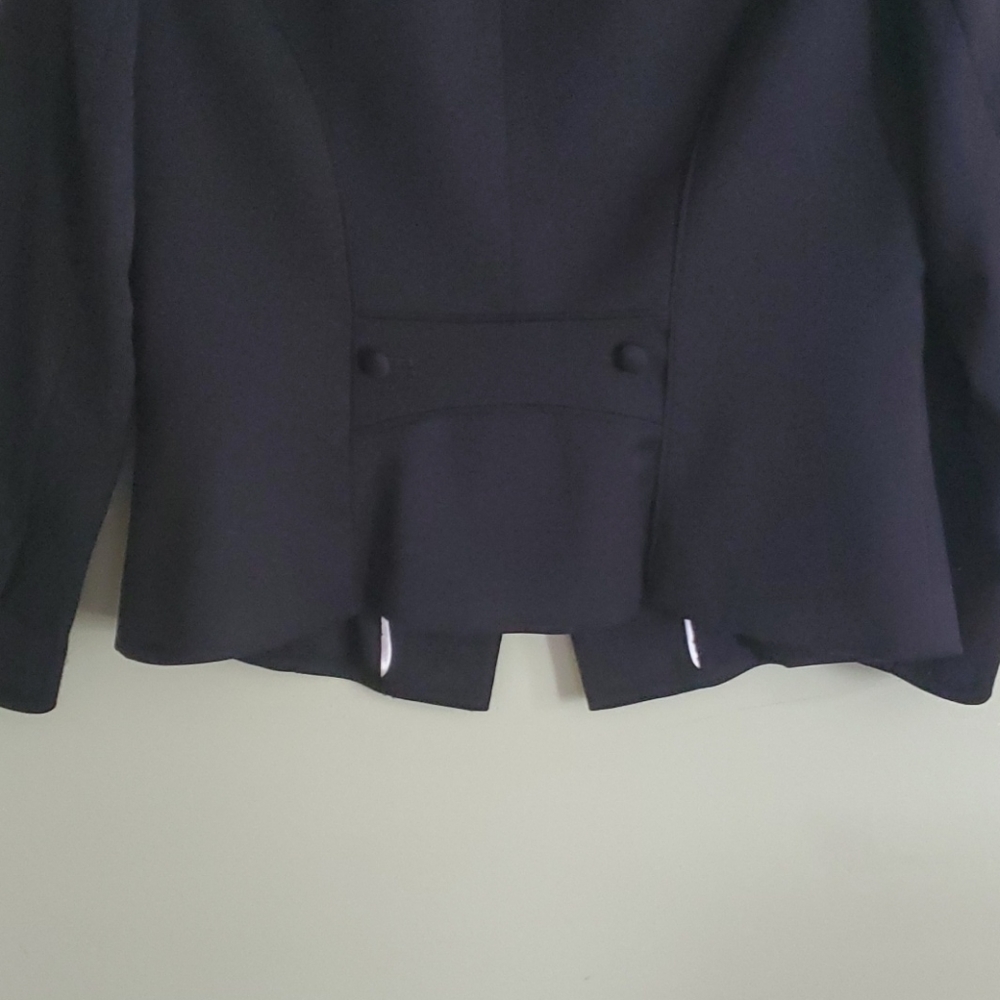 Jacket - Picture 3 of 4